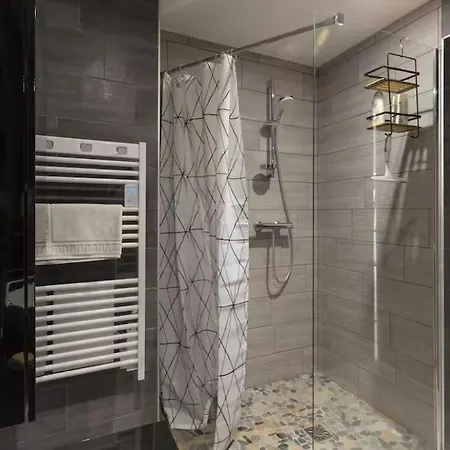 Pour 2 Personnes Apartment